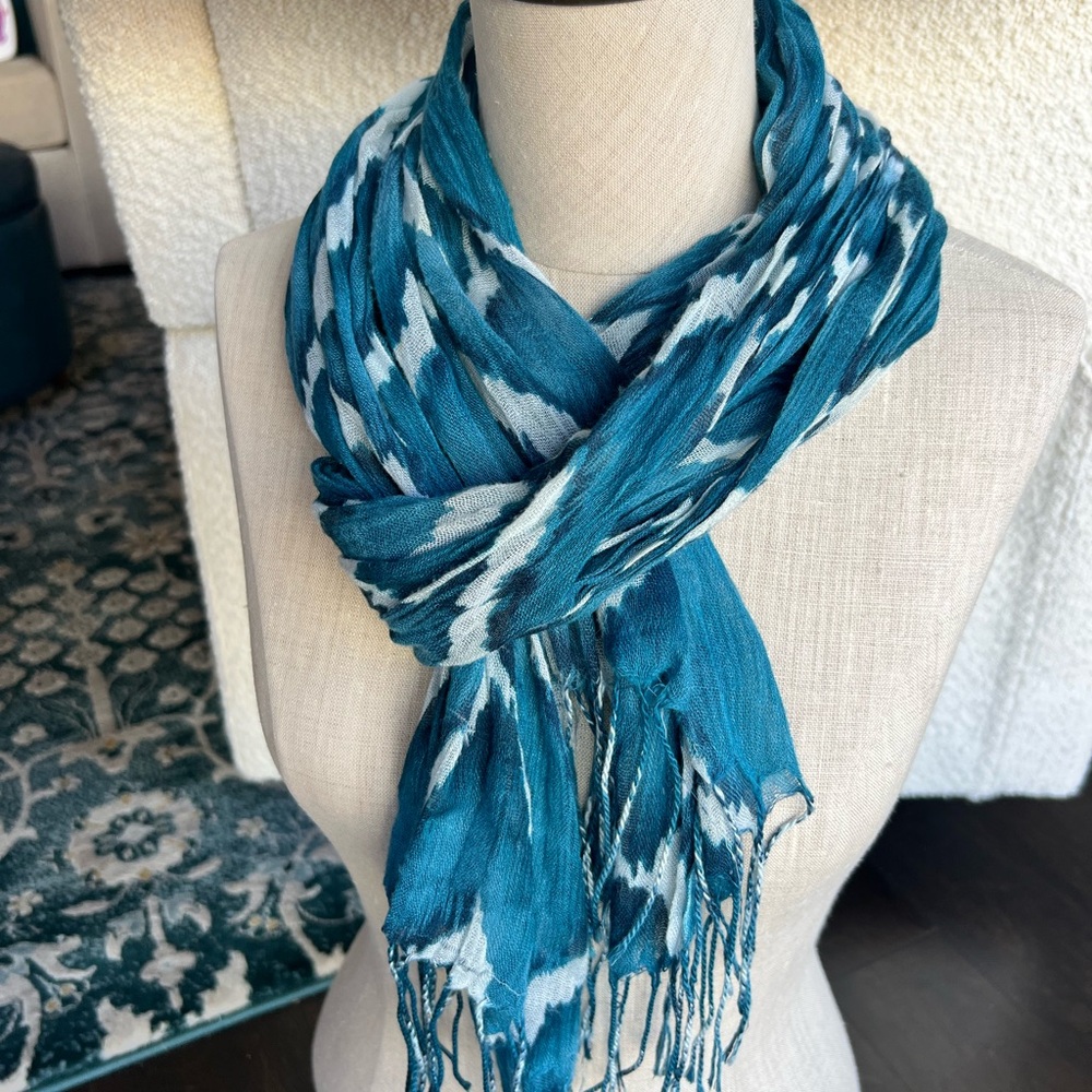 Teal and White Patterned Scarf